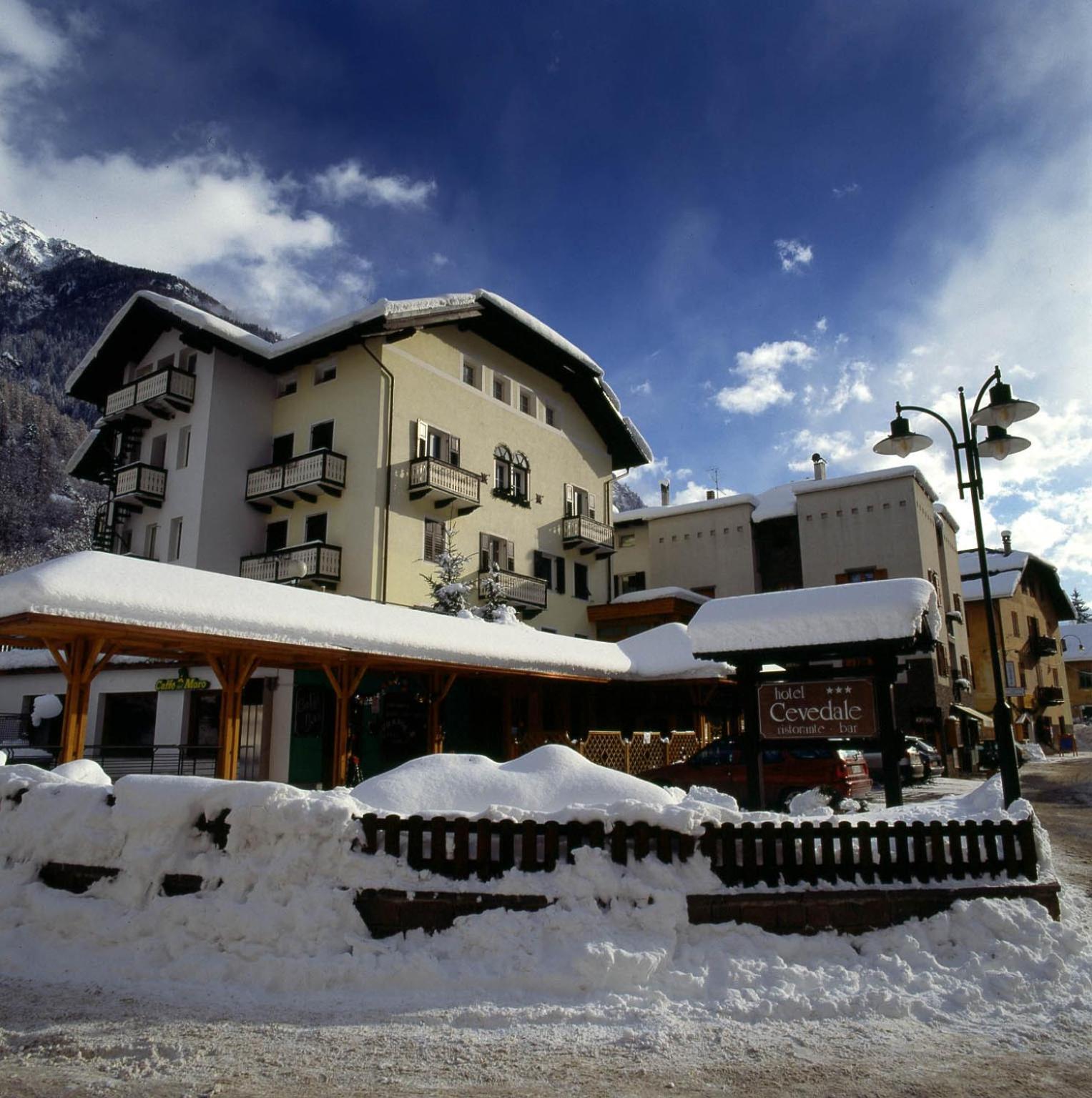 Hotel Cevedale Living Romance Hotel Cogolo Zewnętrze zdjęcie