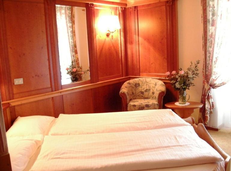Hotel Cevedale Living Romance Hotel Cogolo Pokój zdjęcie