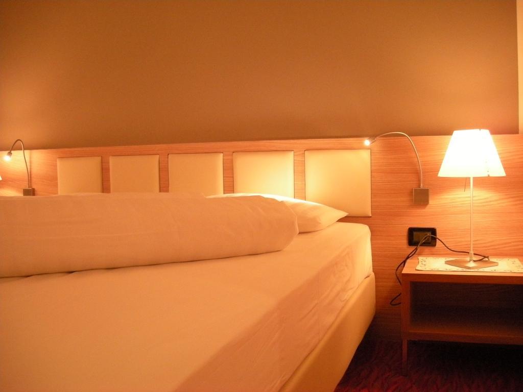 Hotel Cevedale Living Romance Hotel Cogolo Pokój zdjęcie