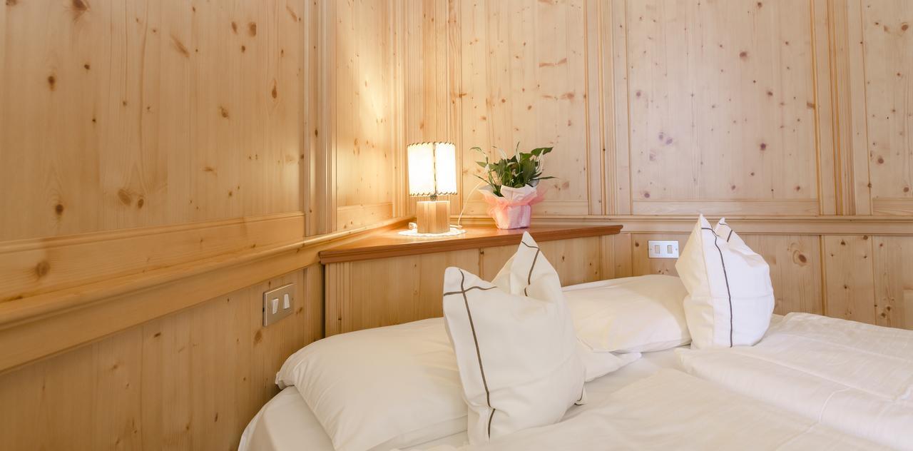 Hotel Cevedale Living Romance Hotel Cogolo Zewnętrze zdjęcie